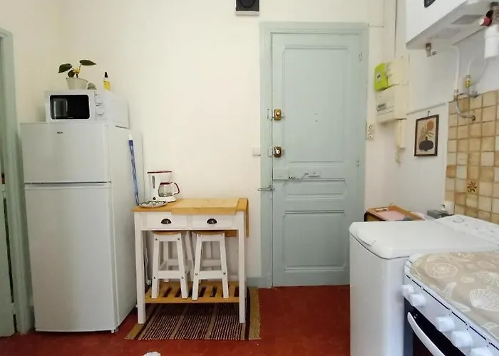 Forville Apartment